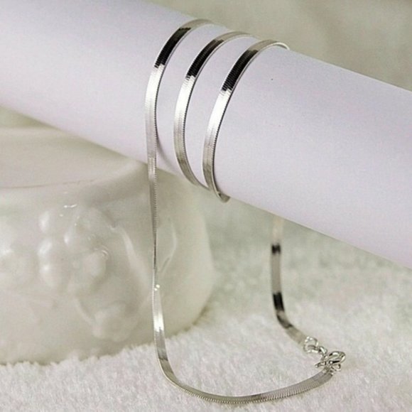 NEW 925 STERLING SILVER HERRINGBONE NECKLACE - Picture 2 of 5